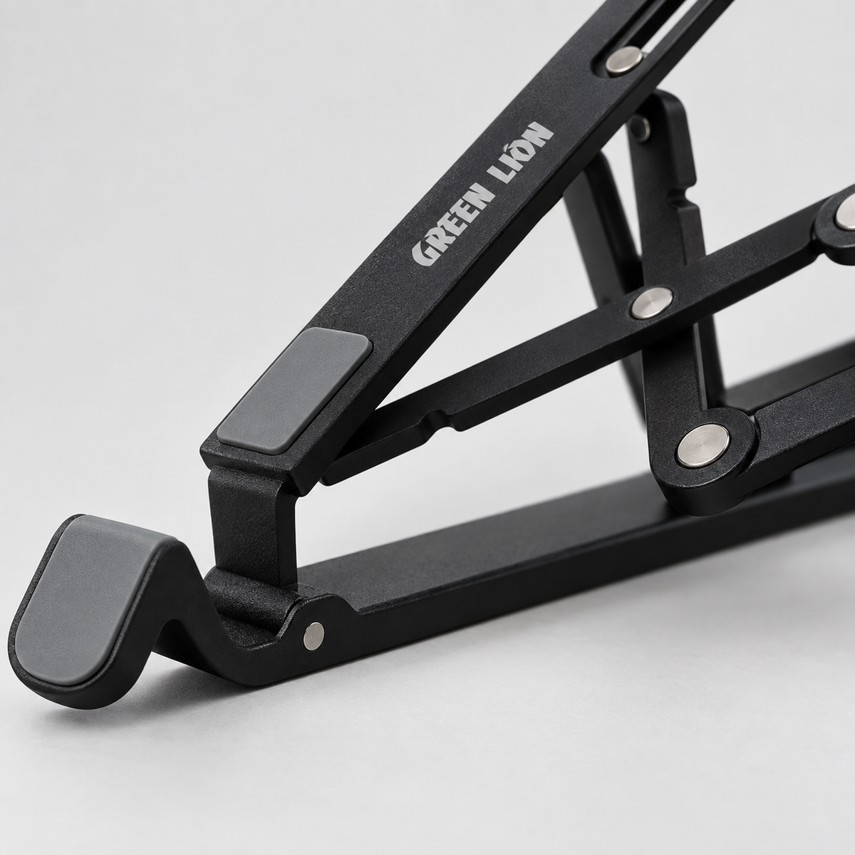 GLION LAPTOP STAND 191843 — GREY Studio detail
