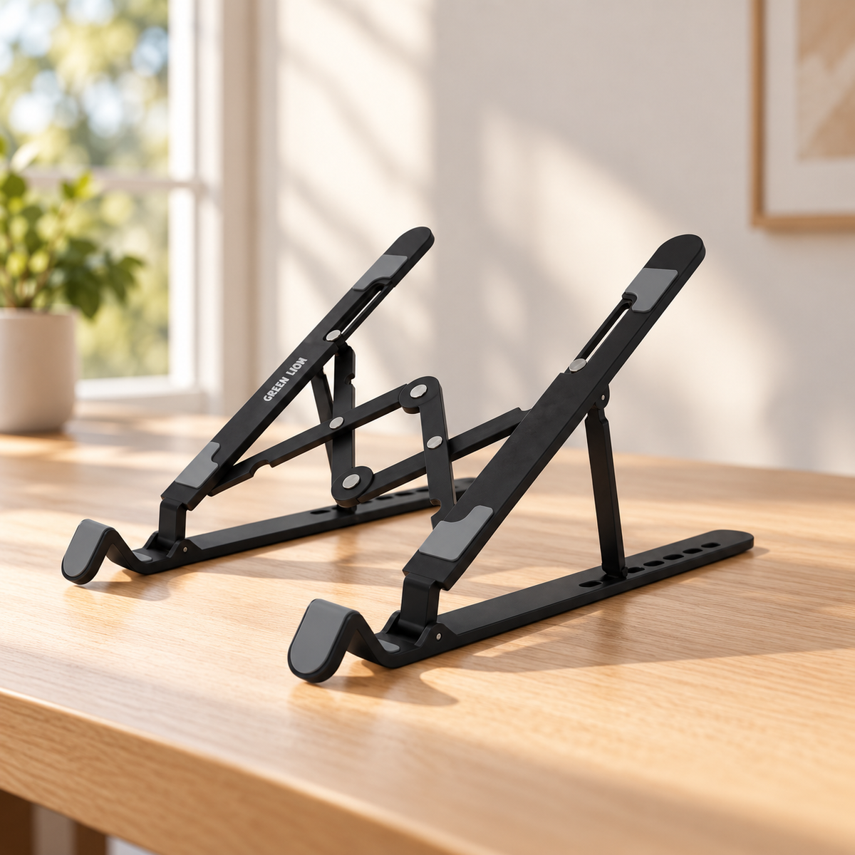 GLION LAPTOP STAND 191843 — GREY Studio lifestyle