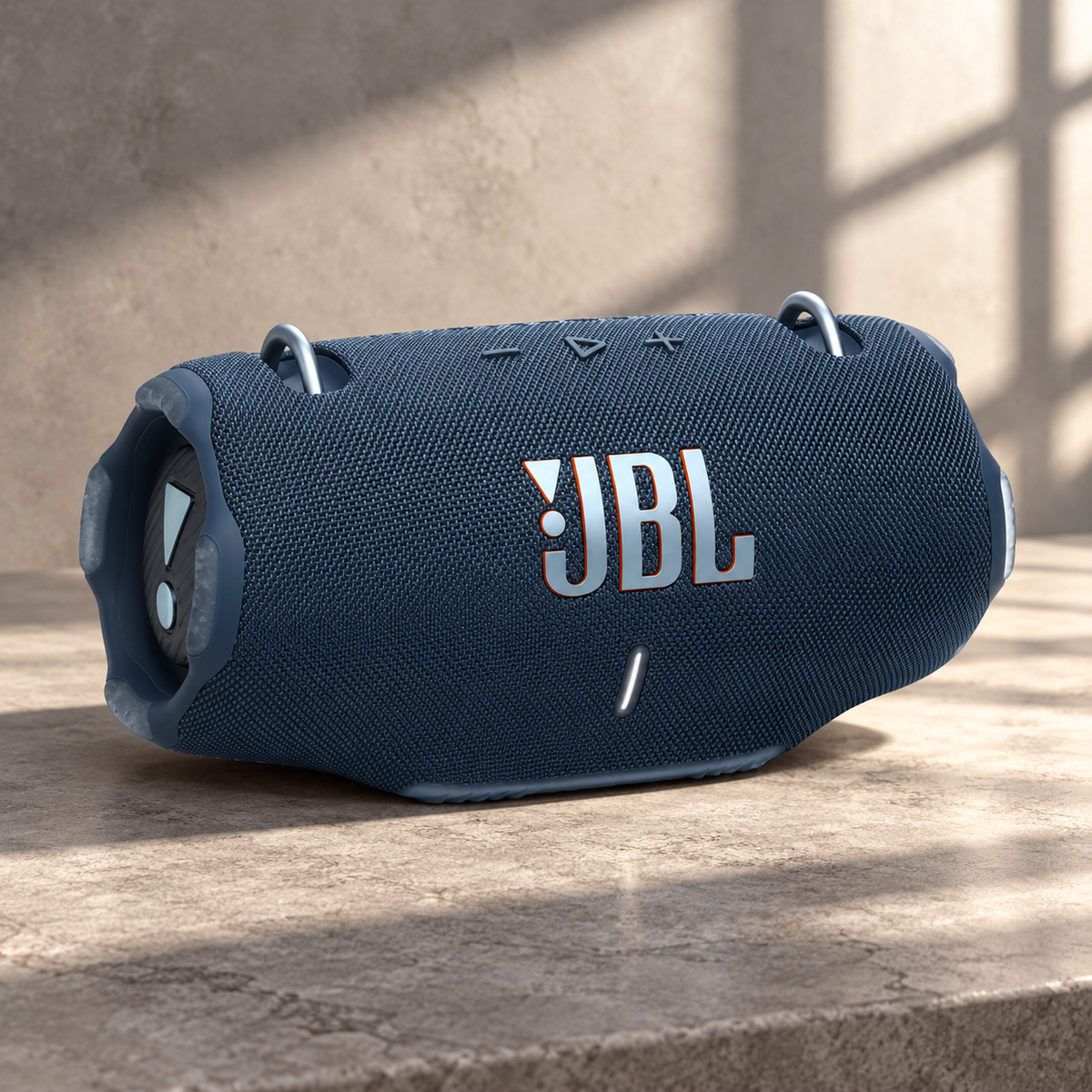 JBL EXTREME 4 SPEAKER — GREY Studio editorial