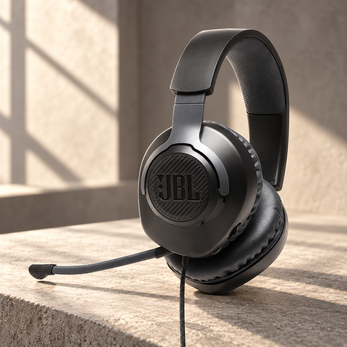 JBL Q100 GAMING HEAD SET — GREY Studio editorial