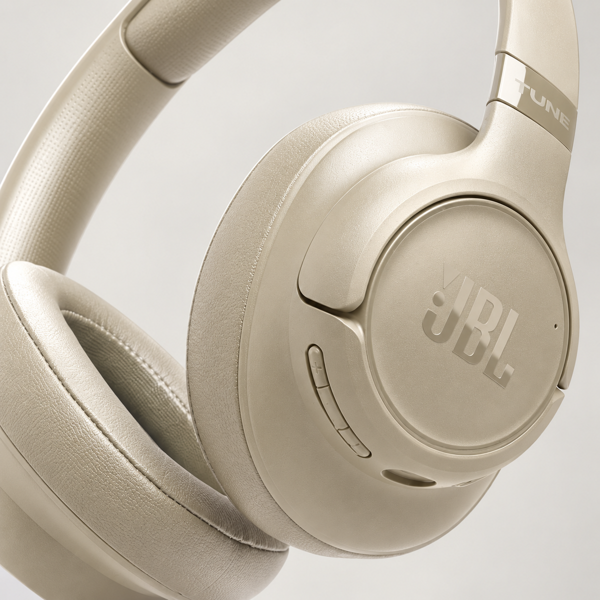 JBL TUNE 730 HEADPHONE — GREY Studio detail
