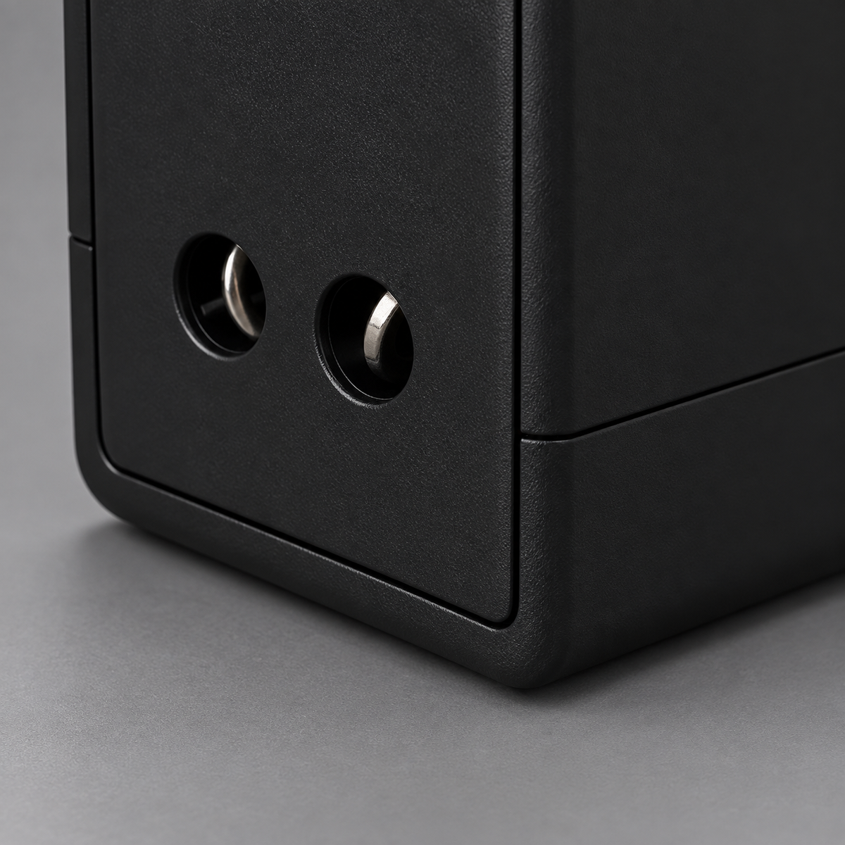 Porodo Blue Dual USB Universal Charger — GREY Studio detail