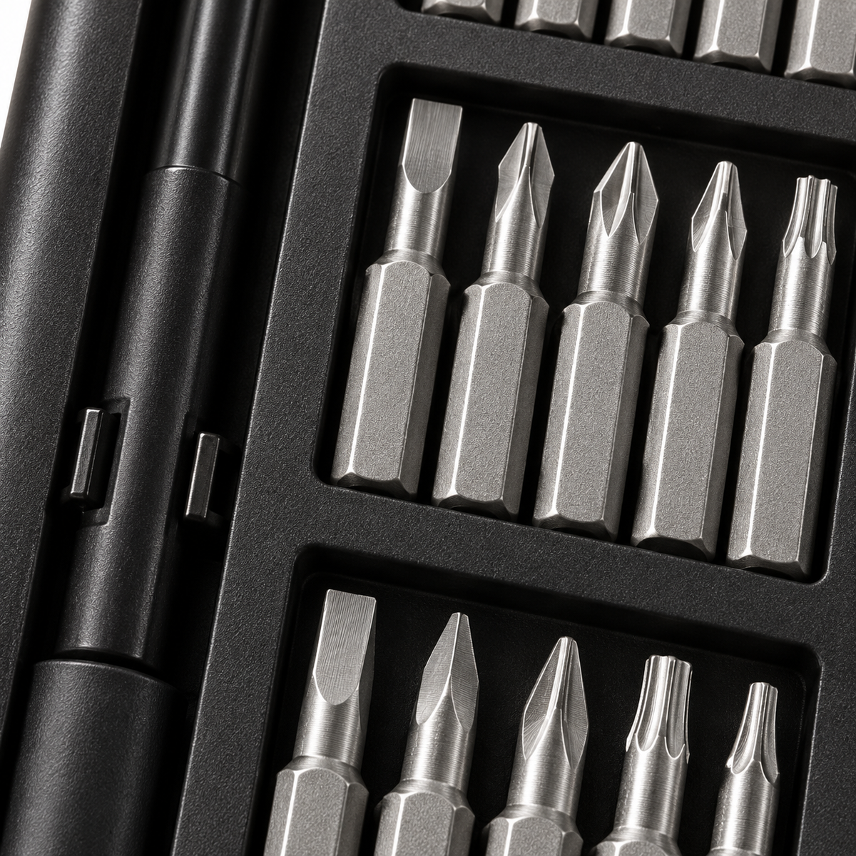 GREY Studio detail | Powerology 30 in 1 Precision Screwdriver Set | P30SGY