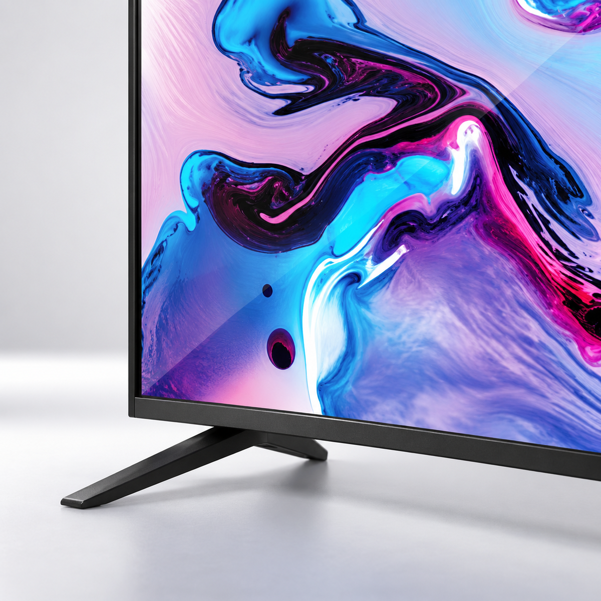 GREY Studio detail | Powerology 65" UHD Smart Google TV | P65SGTVBK