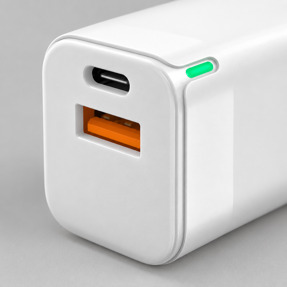 GREY Studio detail | Porodo Blue Ultra-Quick Charger White | PB-FWCH036-WH