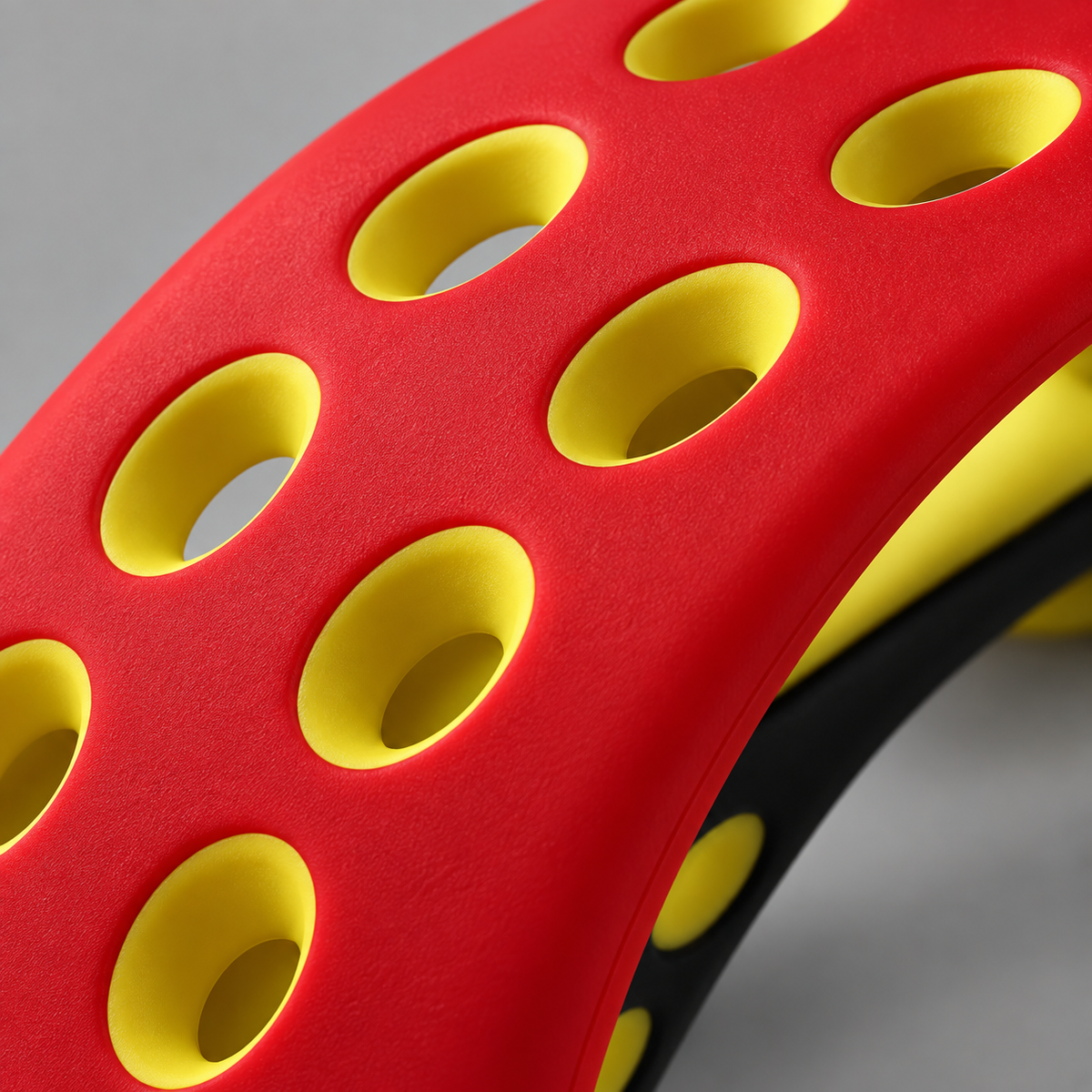 GREY Studio detail | Porodo Lifestyle Silicone Germany Flag Watch Strap - Red / Black / Yellow We use cookies to provide you a better user experience on this website. Cookie Policy | PD-GERSTP-RBY