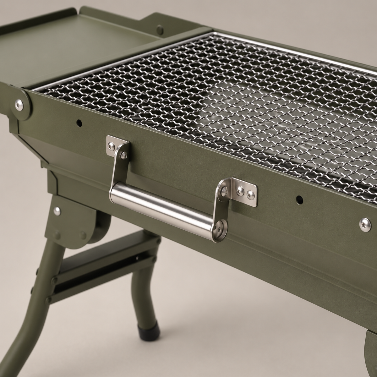 GREY Studio detail | Porodo Lifestyle Camping Folding Charcoal Grill/Carbon Oven - Green | PD-LCFCGO-GN