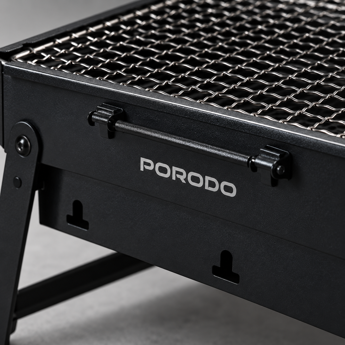 GREY Studio detail | Porodo Lifestyle Portable Folding Mini BBQ Grill - Black | PDLFSTMCSBK