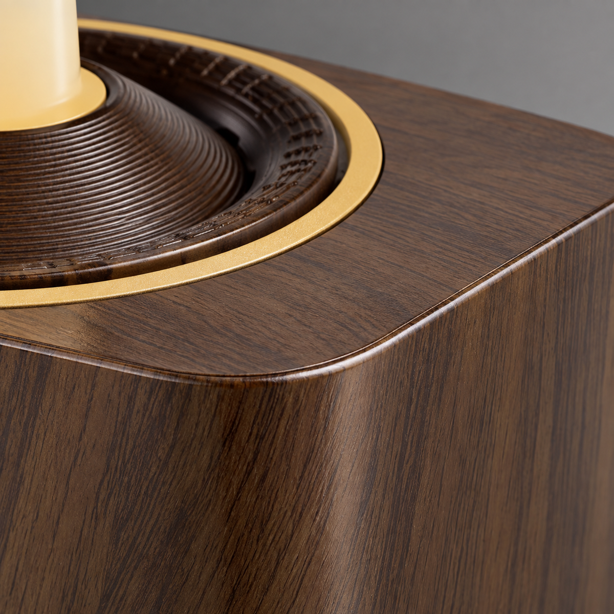 GREY Studio detail | Porodo Lifestyle Concord Vintage Aroma Diffuser & Speaker with Colorful Lighting - Brown | PDLFSTV98BR