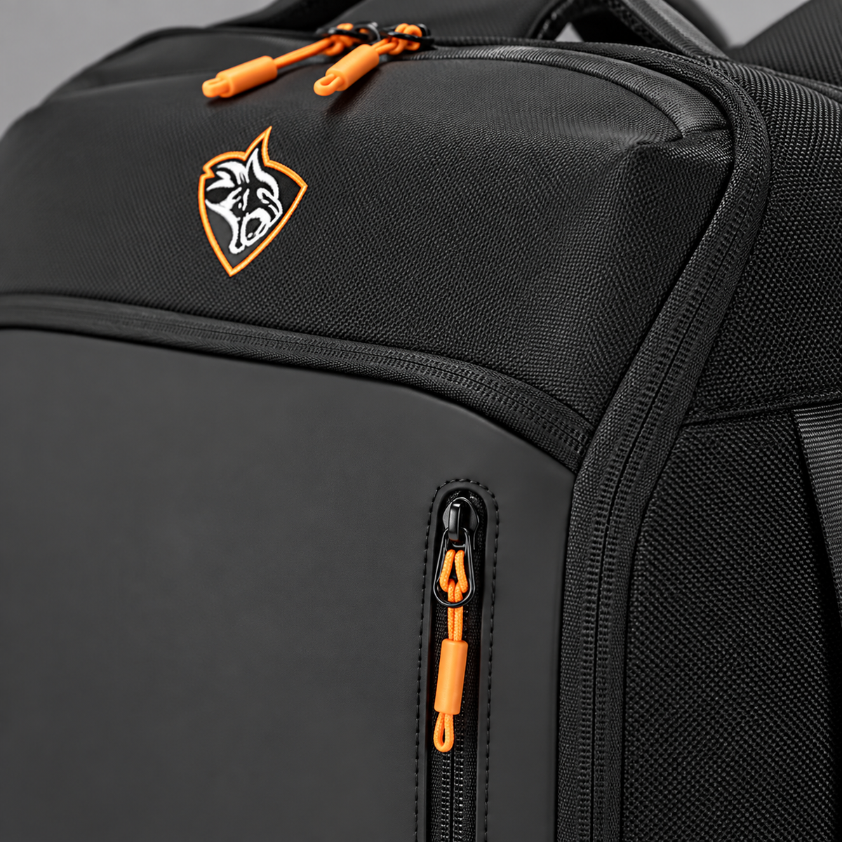 GREY Studio detail | Porodo Gaming PS5 Storage & Laptop Backpack - Black | PDX554