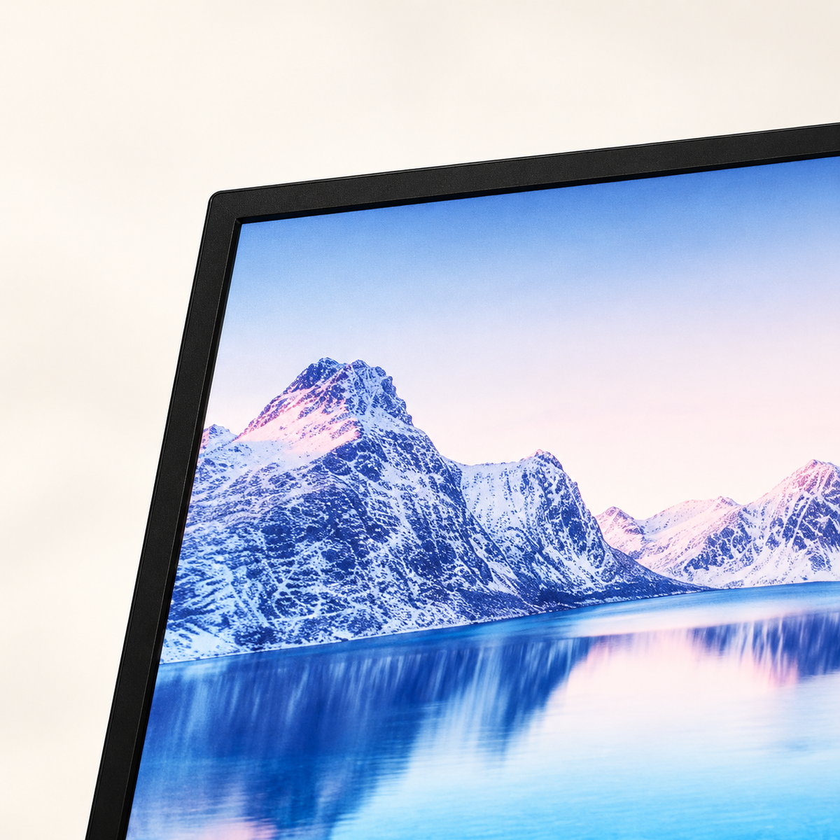 GREY Studio detail | Powerology Ultra-Slim Full HD Portable Monitor 15.6 | PPMN156BK